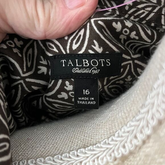 Talbots Geometric Black and White Button Down Shirt SZ 16 NWOT - Picture 2 of 6